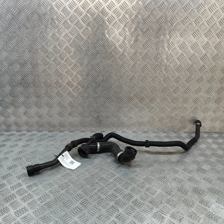 Motora dzesēšanas caurule (-es)/šļūtene (-es) GJ328286AB