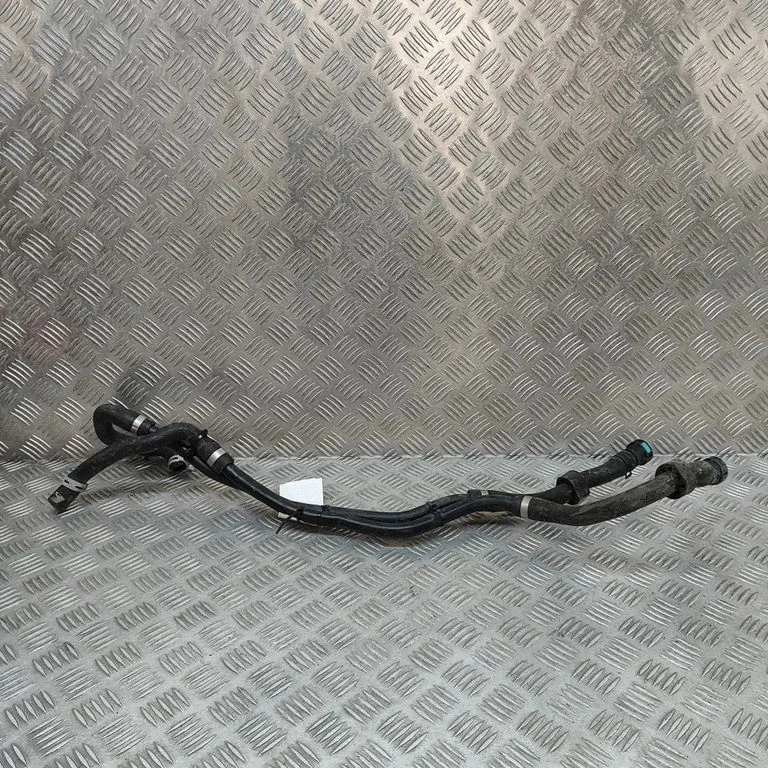 Motora dzesēšanas caurule (-es)/šļūtene (-es) 31686993