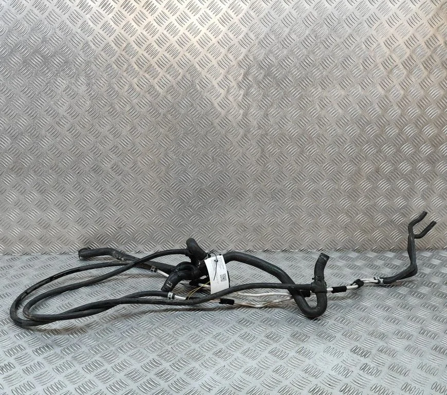 Mootori jahutusvedeliku toru / voolik A2218304096
