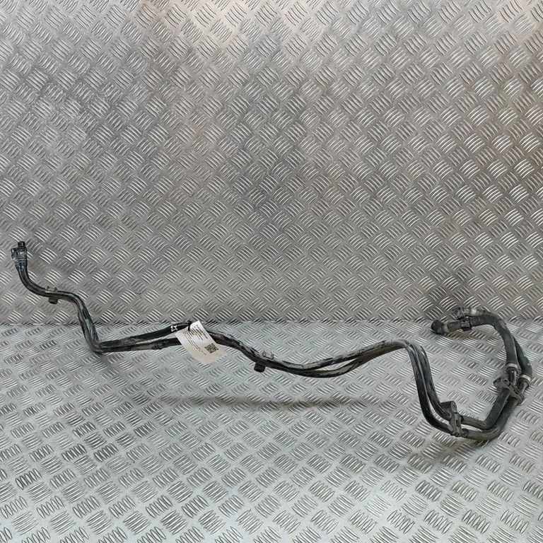 Motora dzesēšanas caurule (-es)/šļūtene (-es) A2975011500