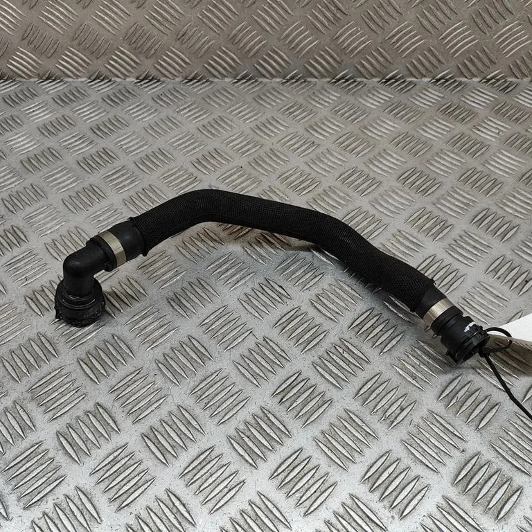 Engine coolant pipe/hose A2935000900