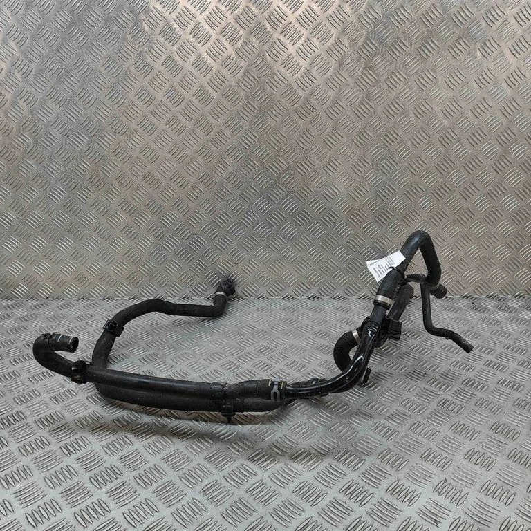 Motora dzesēšanas caurule (-es)/šļūtene (-es) 1EA121096