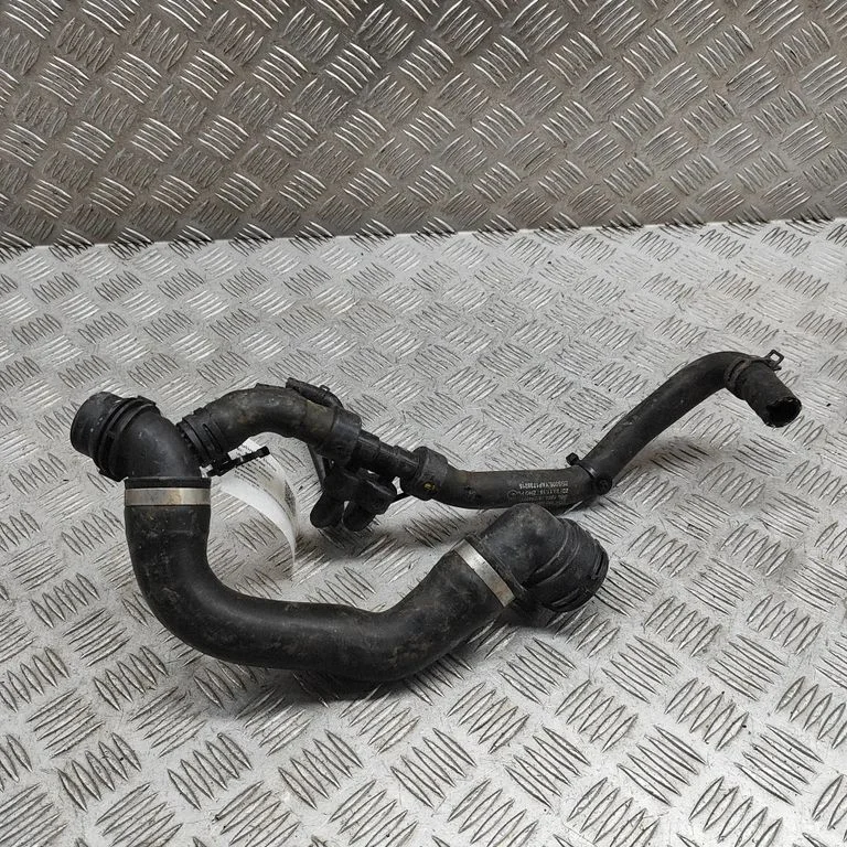 Motora dzesēšanas caurule (-es)/šļūtene (-es)