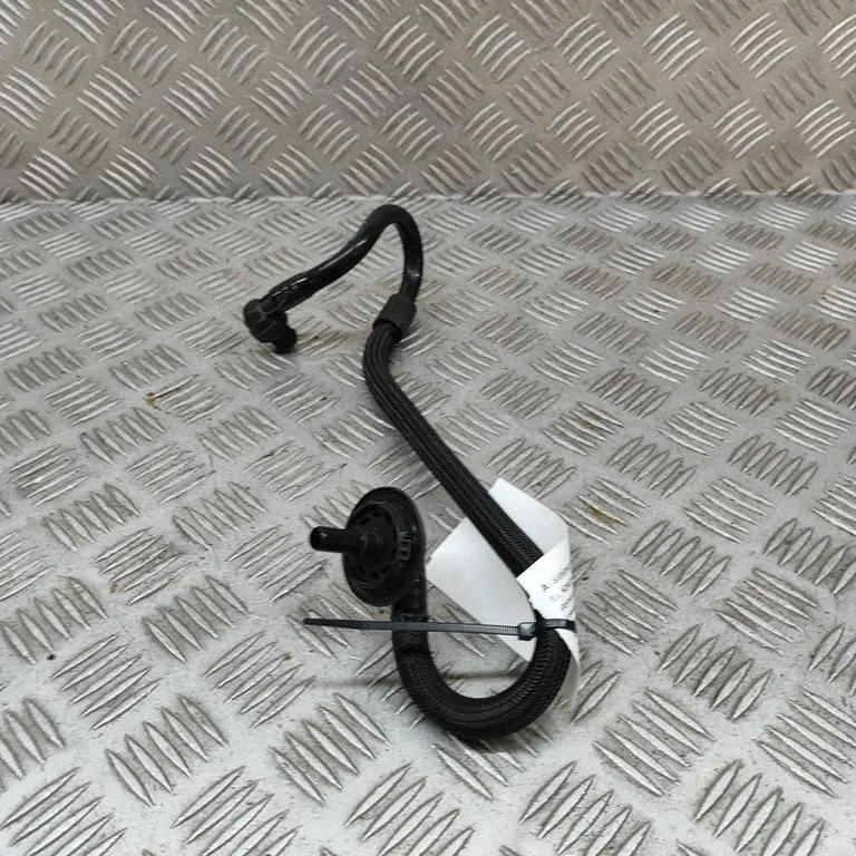 Mootori jahutusvedeliku toru / voolik A1674720139