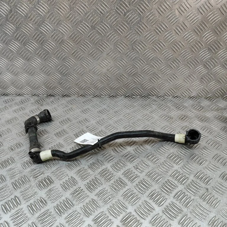 Engine coolant pipe/hose 8475132
