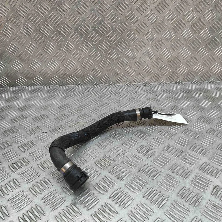 Mootori jahutusvedeliku toru / voolik A1675017500