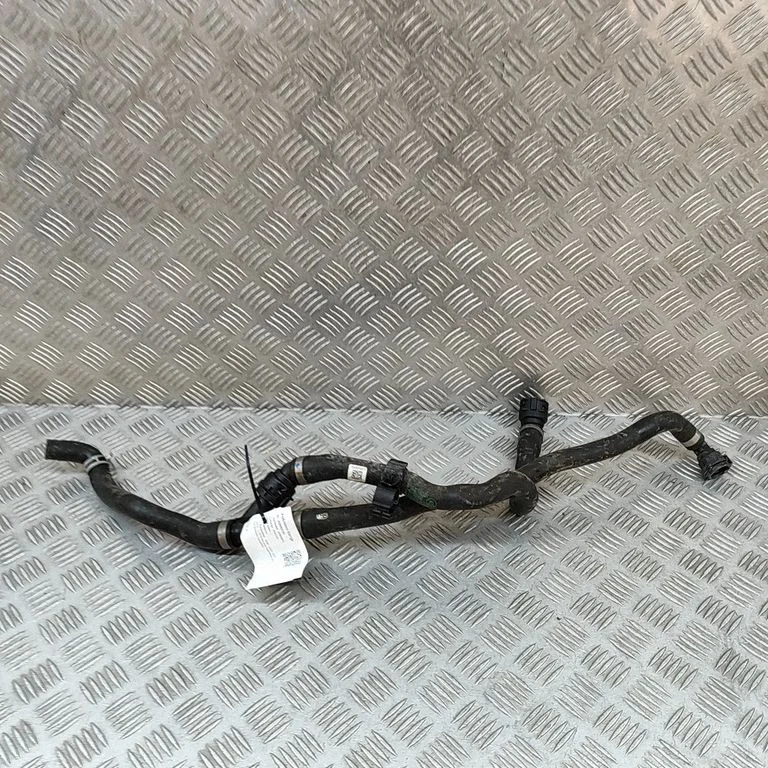 Mootori jahutusvedeliku toru / voolik – BMW 3-seeria G20 G21 (2019-)