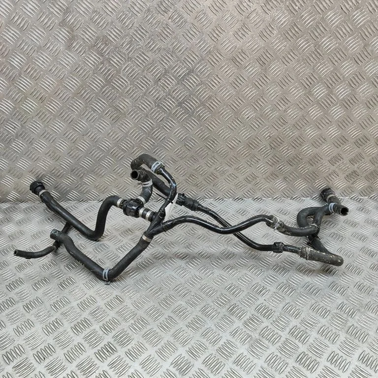 Motora dzesēšanas caurule (-es)/šļūtene (-es) 1EA121113A