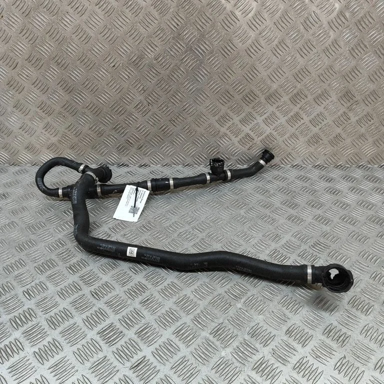 Motora dzesēšanas caurule (-es)/šļūtene (-es) 8478453