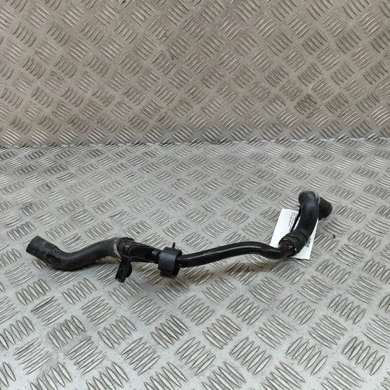 Engine coolant pipe/hose 1EA121621G