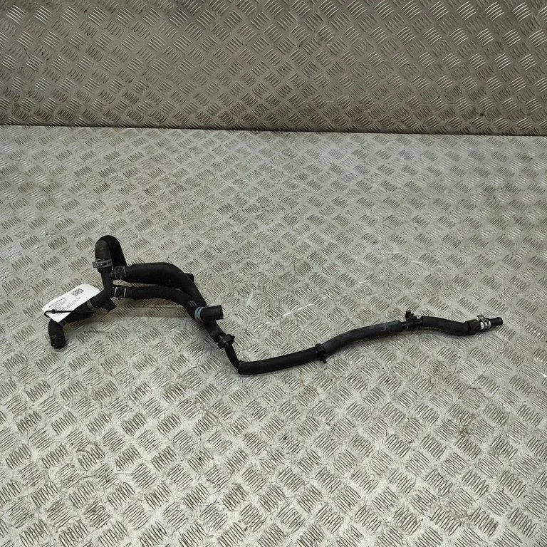 Engine coolant pipe/hose 4KE145930F