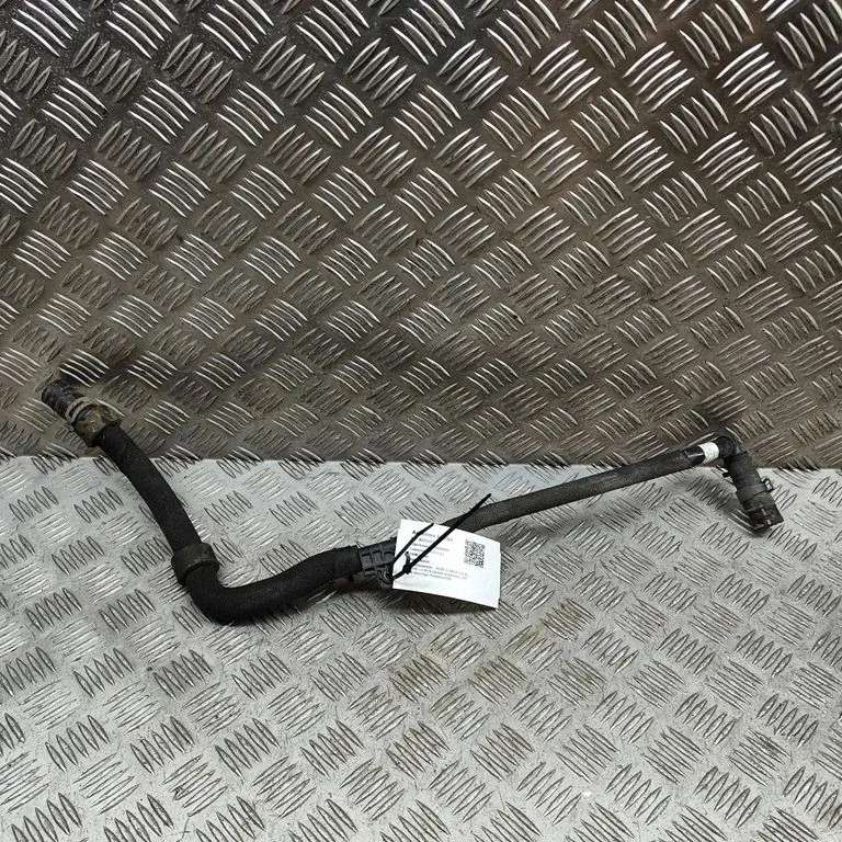 Engine coolant pipe/hose 4KL145932E