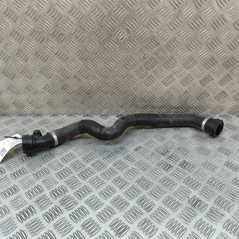Engine coolant pipe/hose 8577056