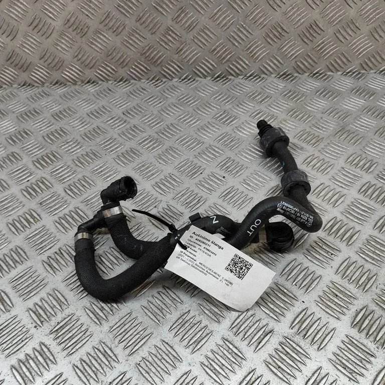 Motora dzesēšanas caurule (-es)/šļūtene (-es) A2065017900