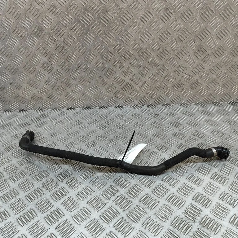 Engine coolant pipe/hose – BMW 7 Series F01 F02 F03 F04 (2008-2016)