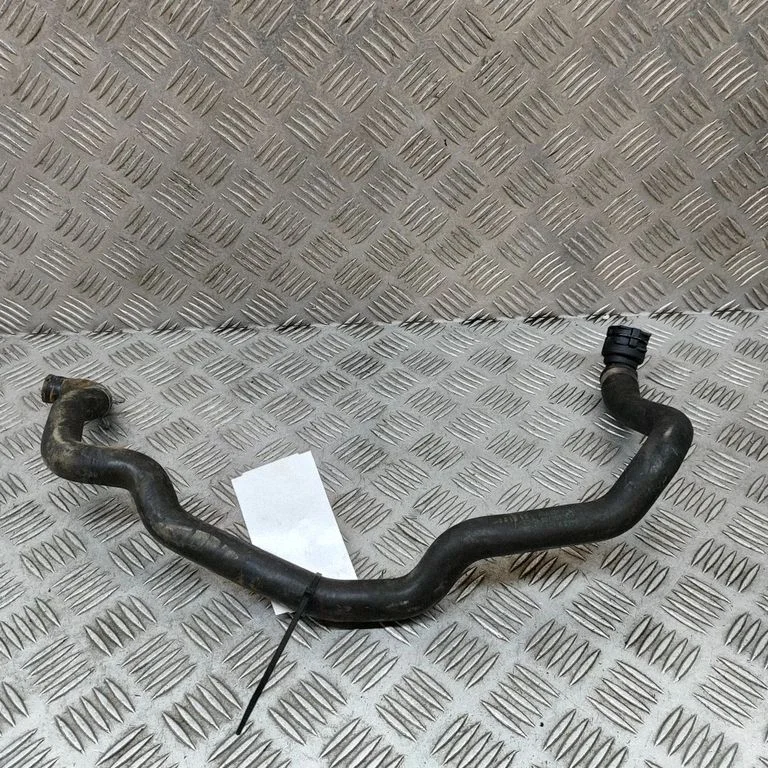 Motora dzesēšanas caurule (-es)/šļūtene (-es) 9119178