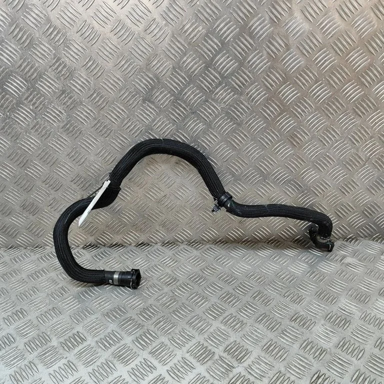Motora dzesēšanas caurule (-es)/šļūtene (-es) 9844818880