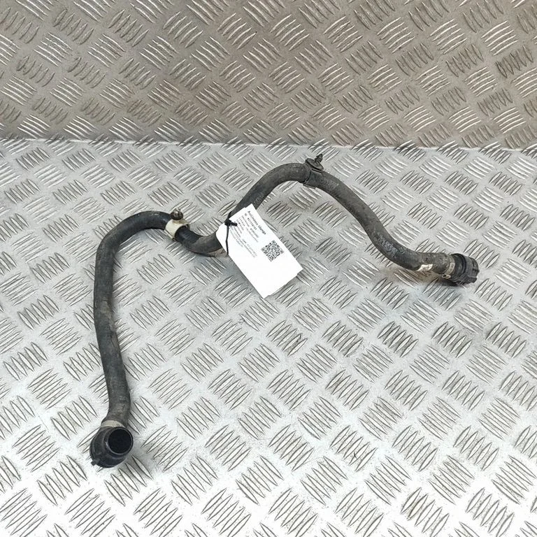 Motora dzesēšanas caurule (-es)/šļūtene (-es) 8478457