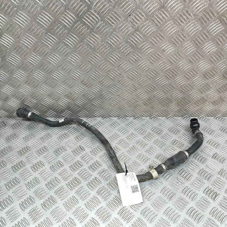 Motora dzesēšanas caurule (-es)/šļūtene (-es) 8478459