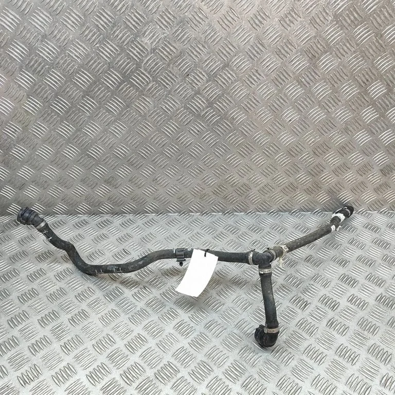 Motora dzesēšanas caurule (-es)/šļūtene (-es) 8478444
