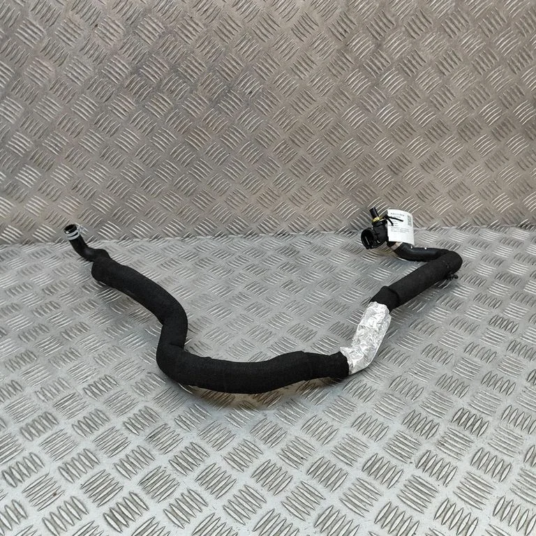 Motora dzesēšanas caurule (-es)/šļūtene (-es) 32339737