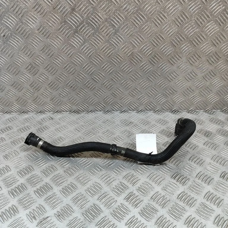 Motora dzesēšanas caurule (-es)/šļūtene (-es) 9822405580