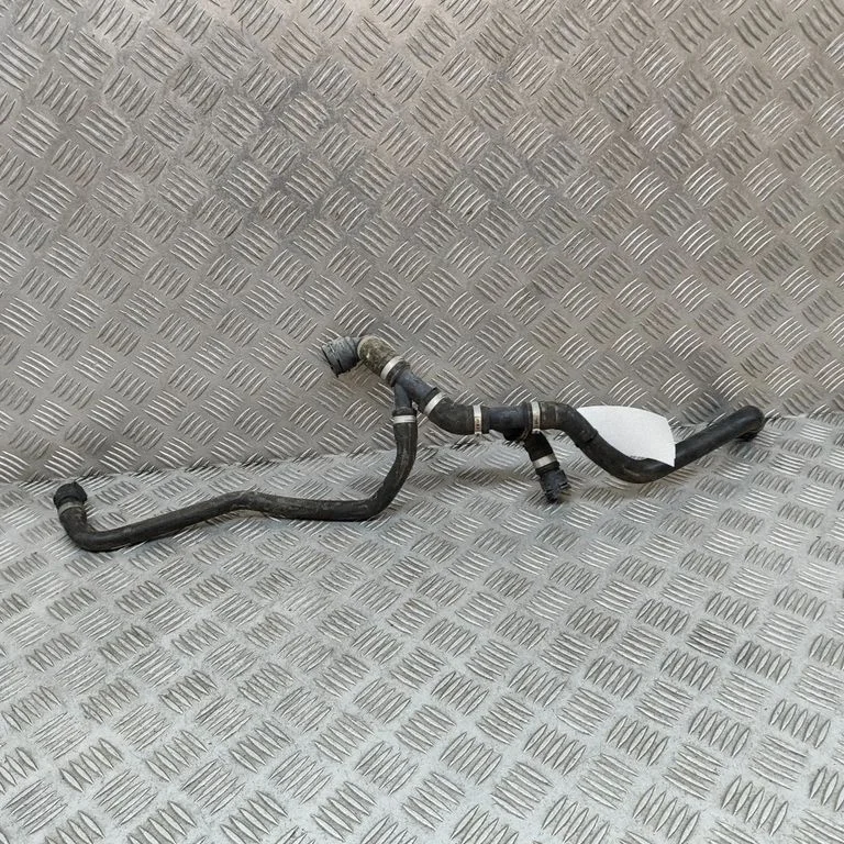 Mootori jahutusvedeliku toru / voolik – BMW 3-seeria F30 F35 F31 (2012-2018)
