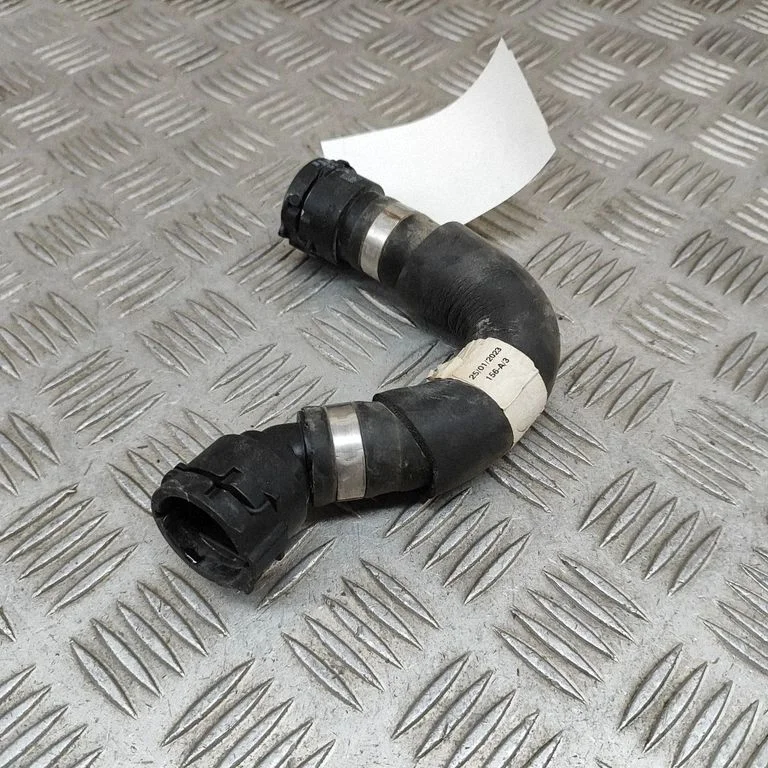 Motora dzesēšanas caurule (-es)/šļūtene (-es) A2978304302