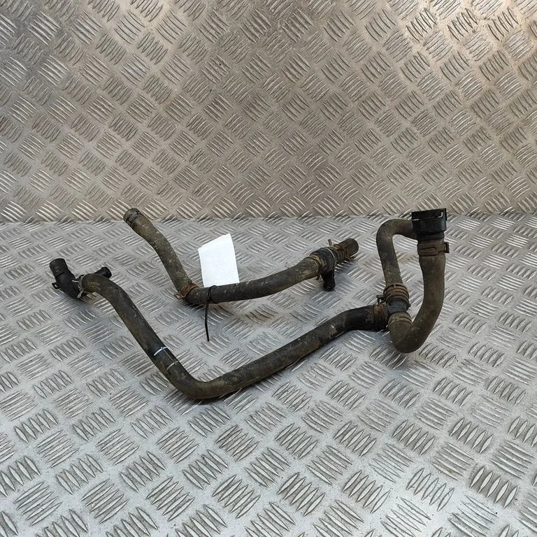 Motora dzesēšanas caurule (-es)/šļūtene (-es) 5QE819337F