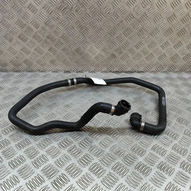 Engine coolant pipe/hose – Mercedes-Benz C-Class W205 (2014-2021)
