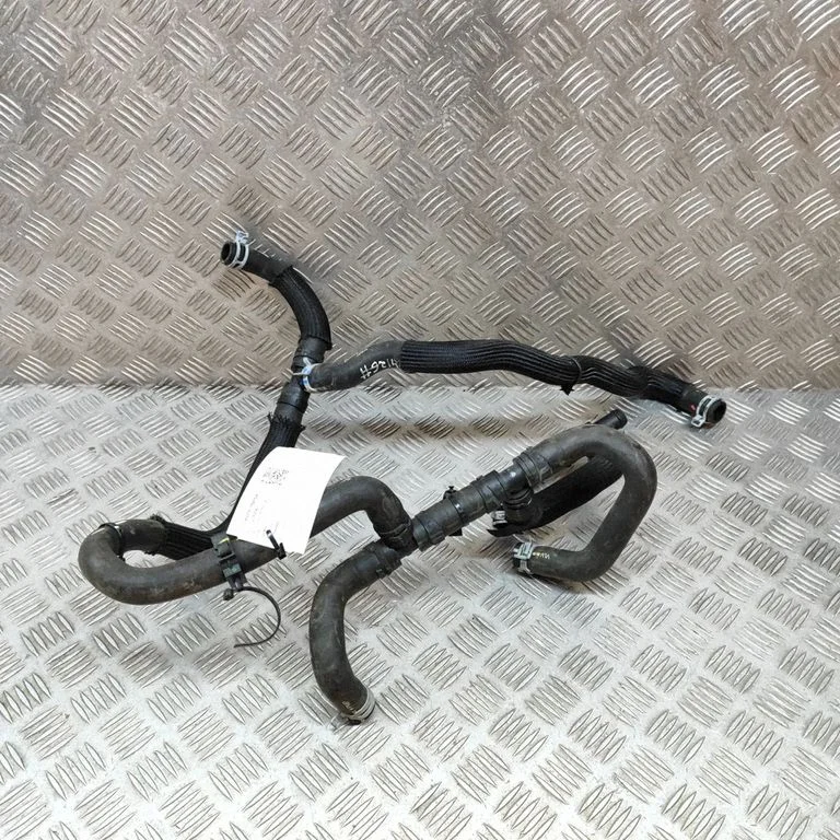 Motora dzesēšanas caurule (-es)/šļūtene (-es) LJ938C351BB