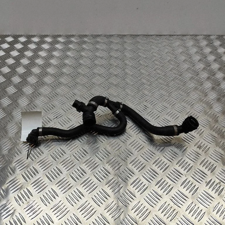 Motora dzesēšanas caurule (-es)/šļūtene (-es) – BMW 3. sērija F30 F35 F31 (2012-2018)