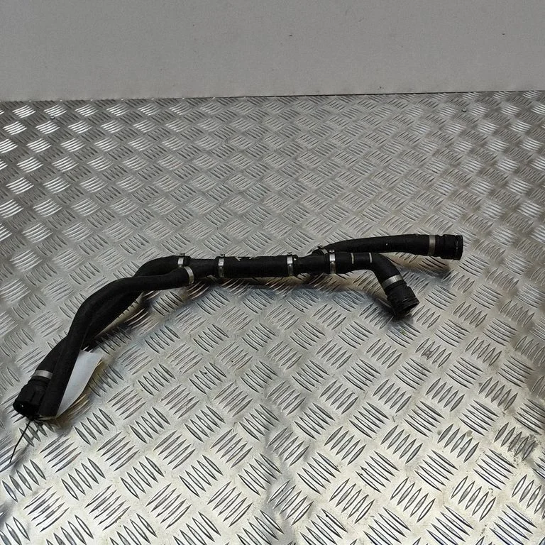 Przewody układu chłodzenia silnika – BMW Seria 3 F30 F35 F31 (2012-2018)