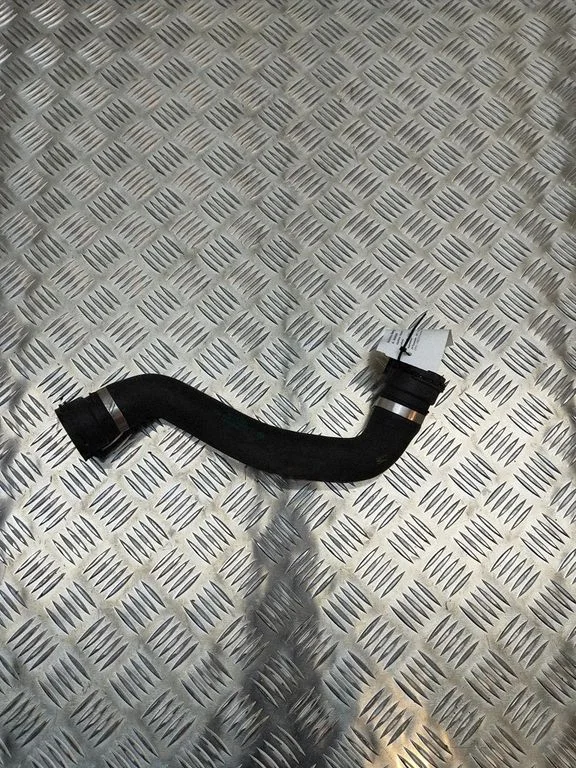 Engine coolant pipe/hose – BMW 4 Series F32 F33 (2013-2020)