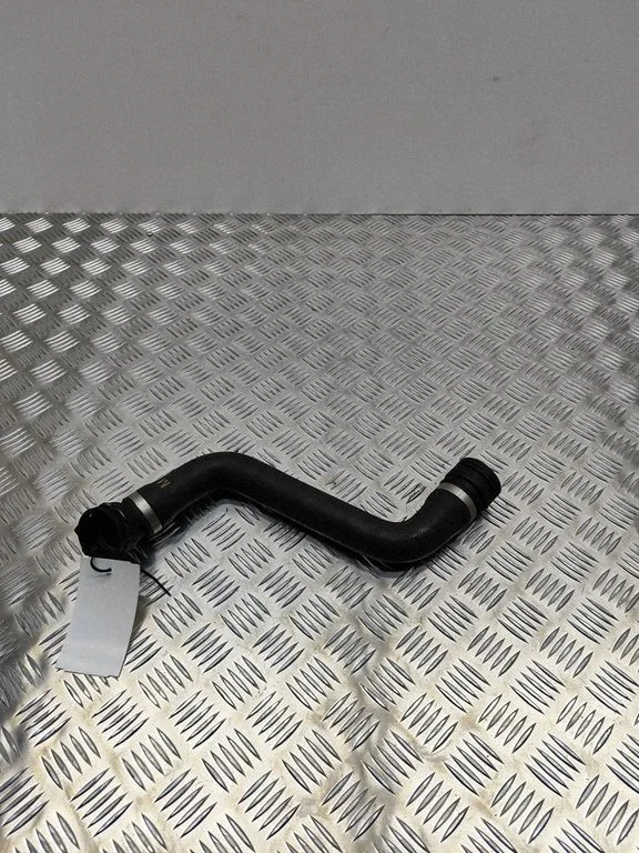 Przewody układu chłodzenia silnika – BMW Seria 5 F10 F11 (2009-2016)