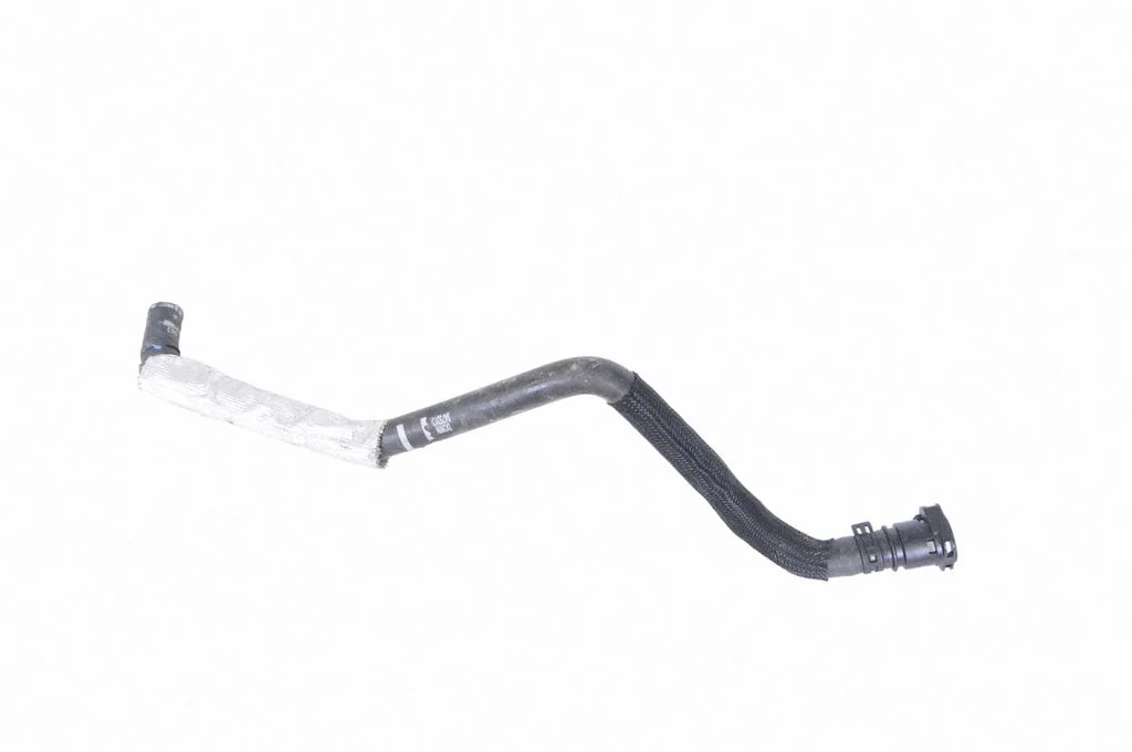 Mootori jahutusvedeliku toru / voolik 84753130 – GMC Sierra IV (2019-)