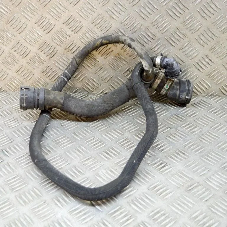 Motora dzesēšanas caurule (-es)/šļūtene (-es) 8604224