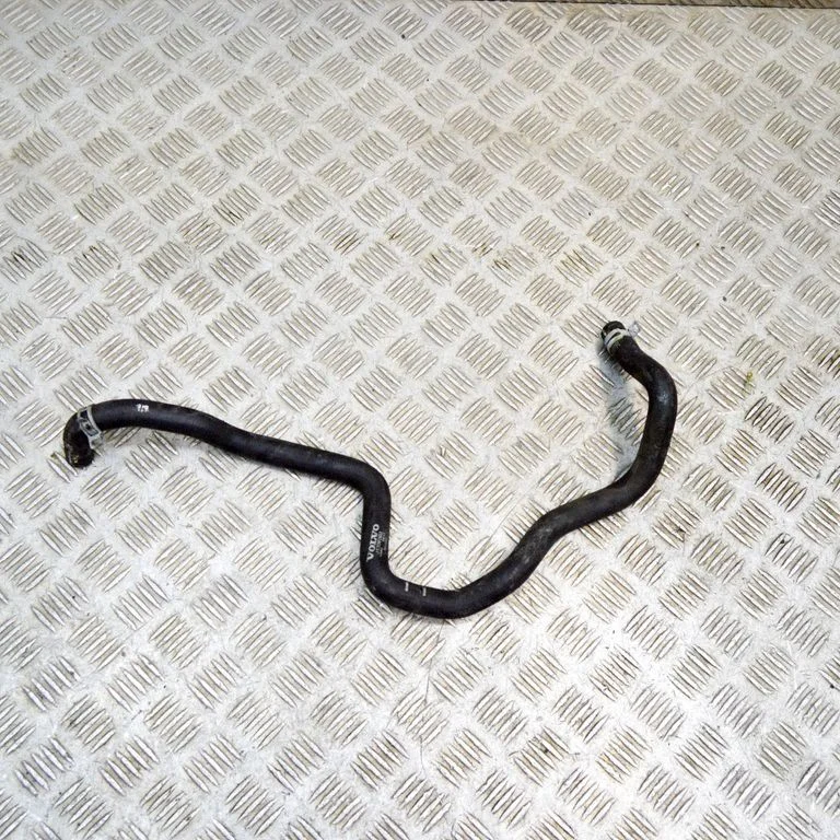 Engine coolant pipe/hose – Volvo S90, V90 (2016-)