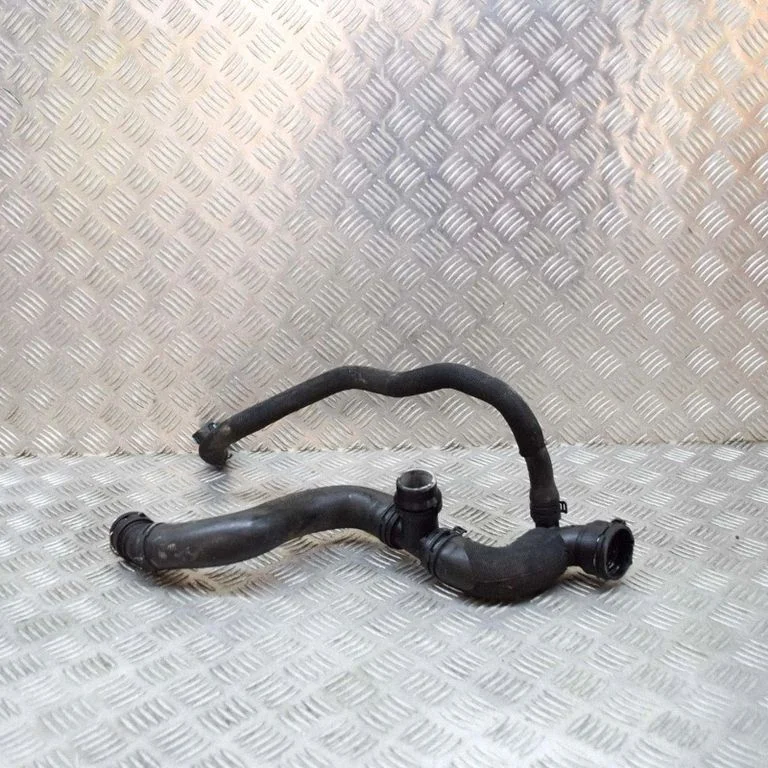 Engine coolant pipe/hose HPLA8260DB
