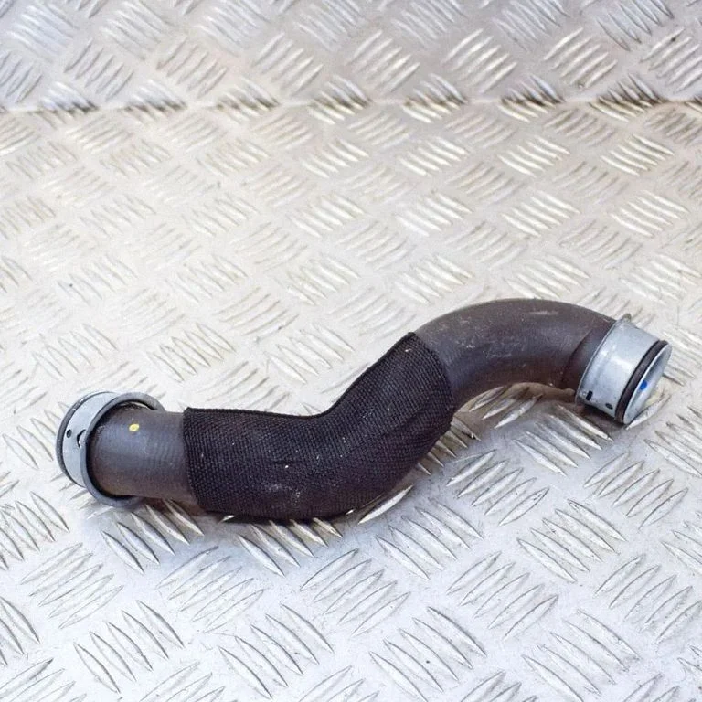 Motora dzesēšanas caurule (-es)/šļūtene (-es) A2125018282
