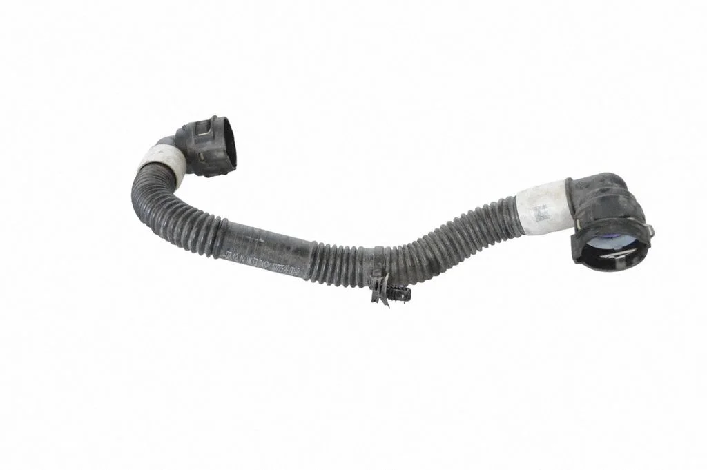 Mootori jahutusvedeliku toru / voolik 107759900D