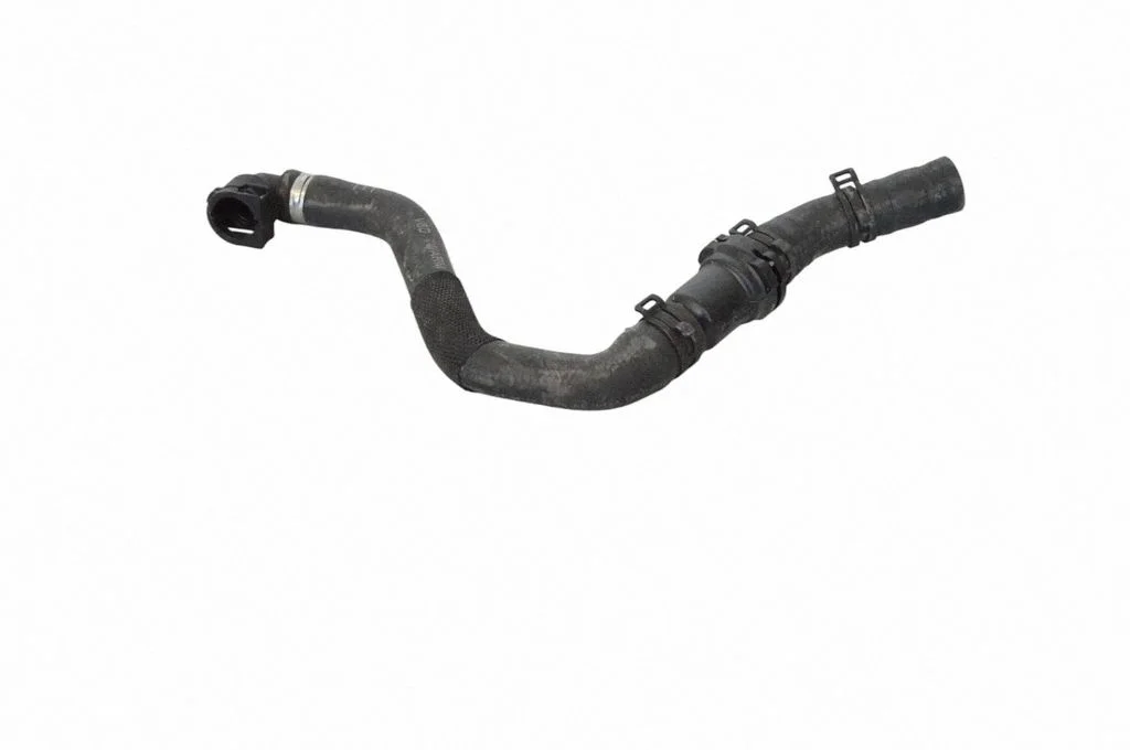 Engine coolant pipe/hose JPLA61J20AA