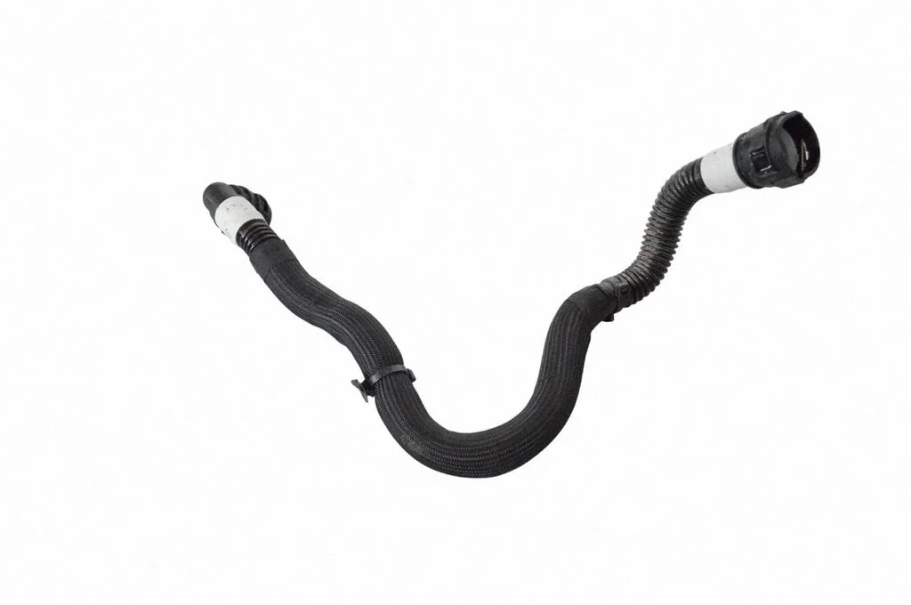 Mootori jahutusvedeliku toru / voolik 107759400B