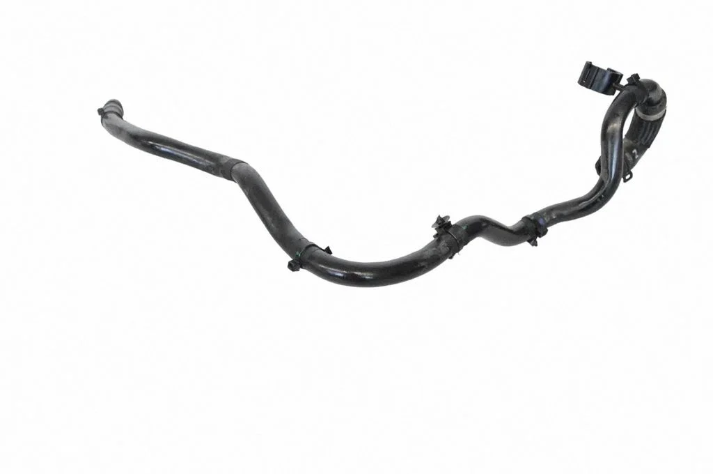 Engine coolant pipe/hose J9D38D148AB