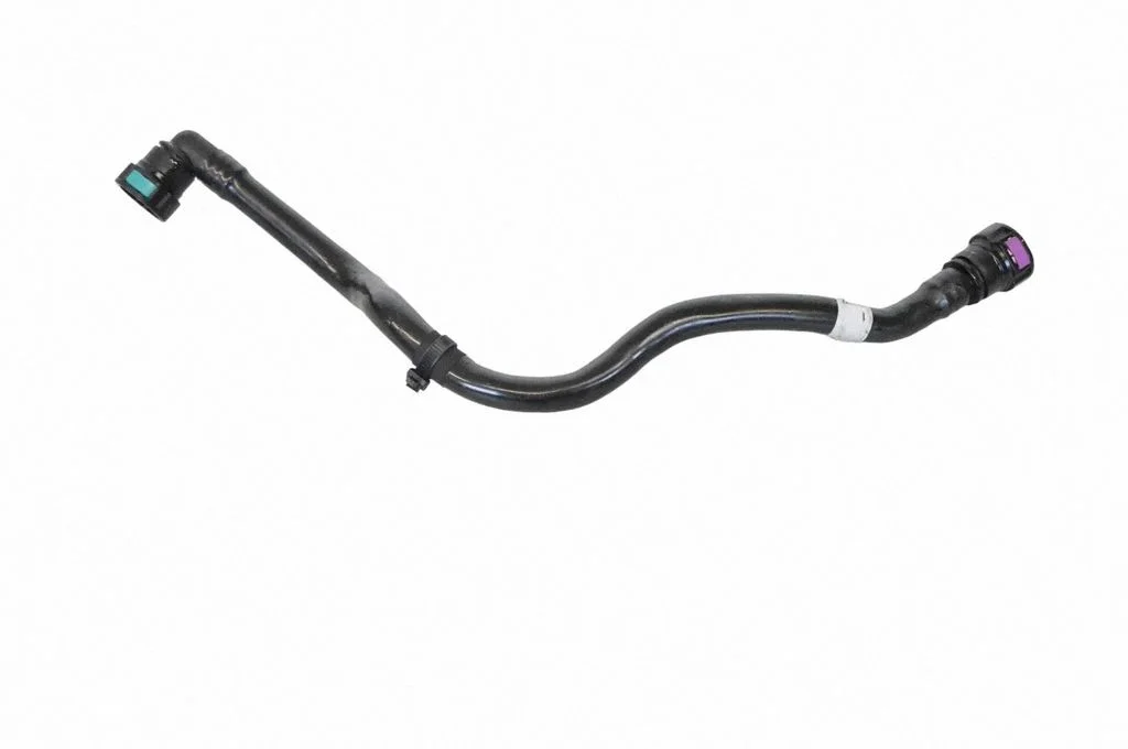 Engine coolant pipe/hose J9D38D194AB