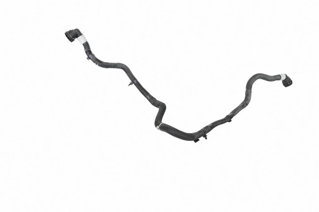 Motora dzesēšanas caurule (-es)/šļūtene (-es) 107759500D