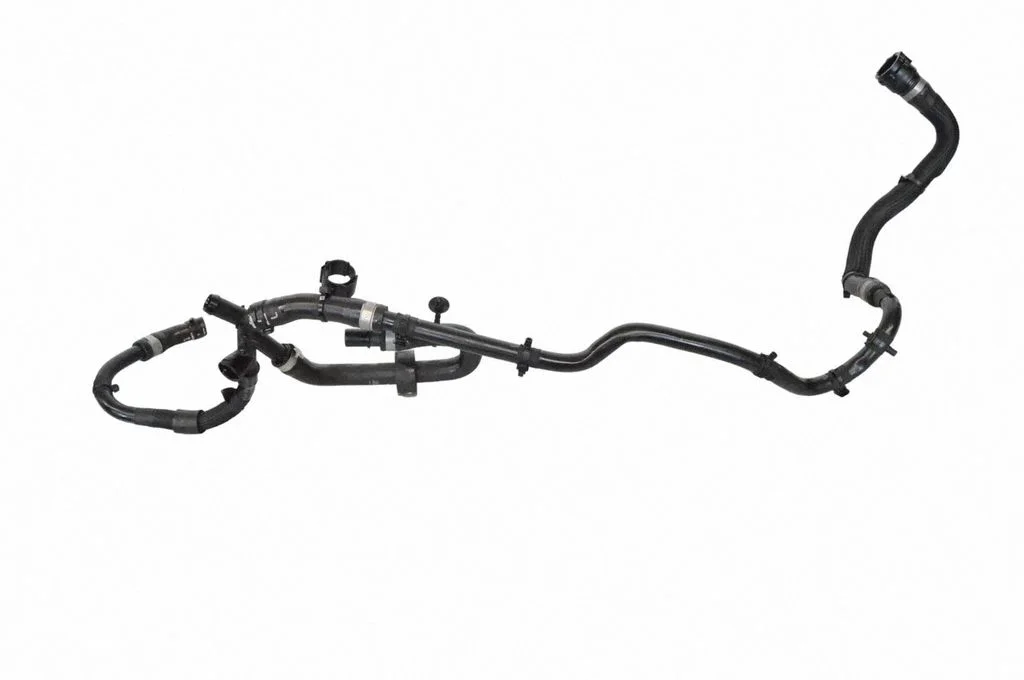 Engine coolant pipe/hose J9D38D118AC