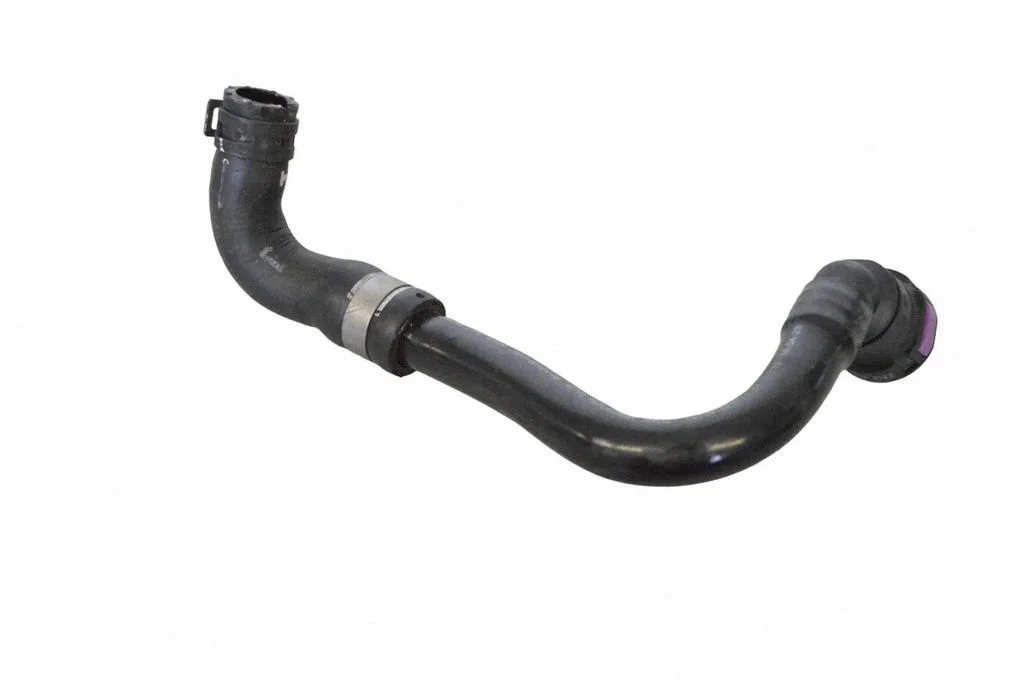 Engine coolant pipe/hose J9D38D124AB