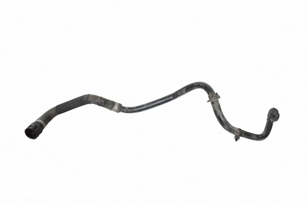 Engine coolant pipe/hose J9D38D120AD