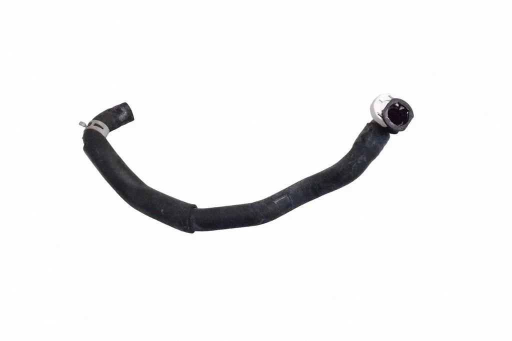 Engine coolant pipe/hose 2786M